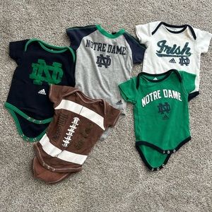 5 U of Notre Dame baby onesies adidas short sleeve shirts Irish football 6-9 m